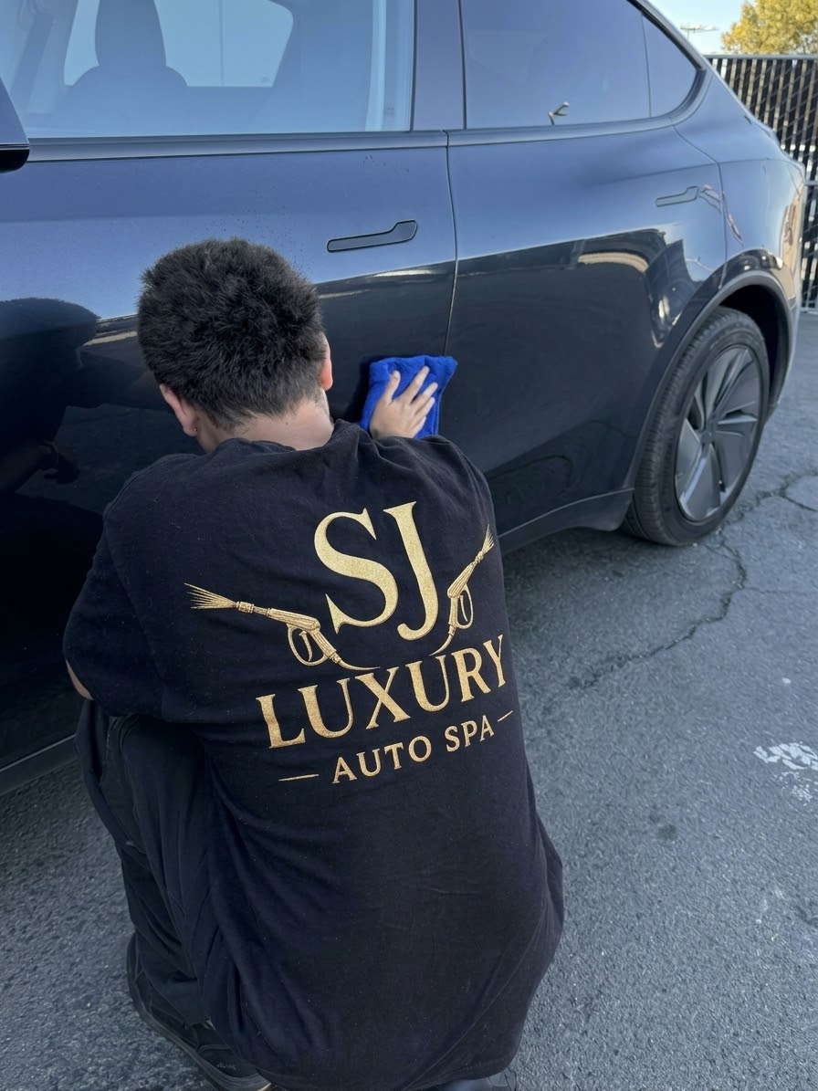 Express Refresh mobile auto detailing service